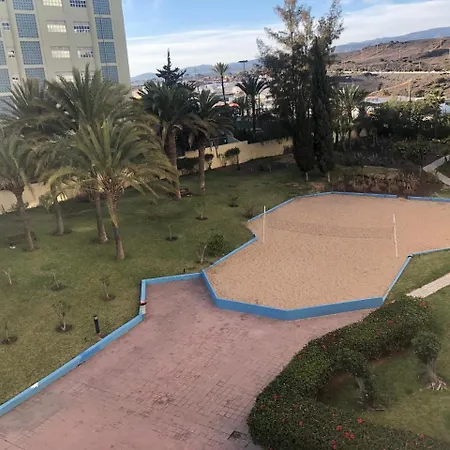 Agaete Parque & Pool View 普拉亚戴尔雷安格莱斯