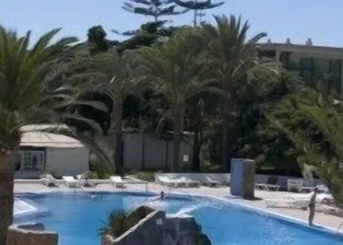 アパートホテル Agaete Parque & Pool View 2*