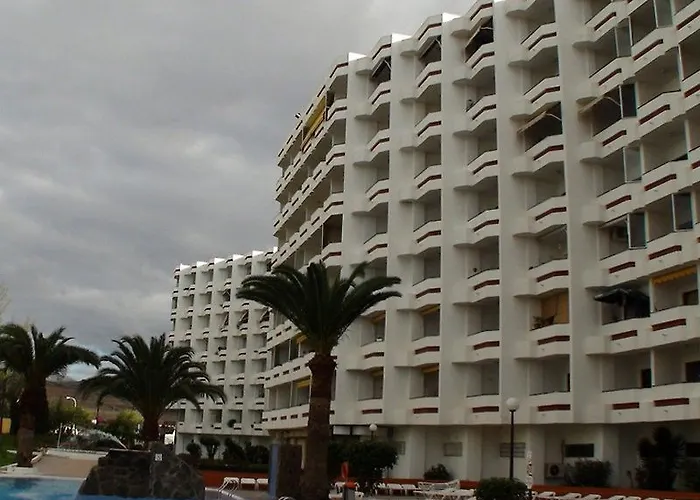 Agaete Parque & Pool View アパートホテル 2*