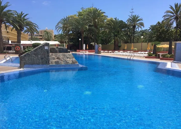 Agaete Parque & Pool View アパートホテル 2*
